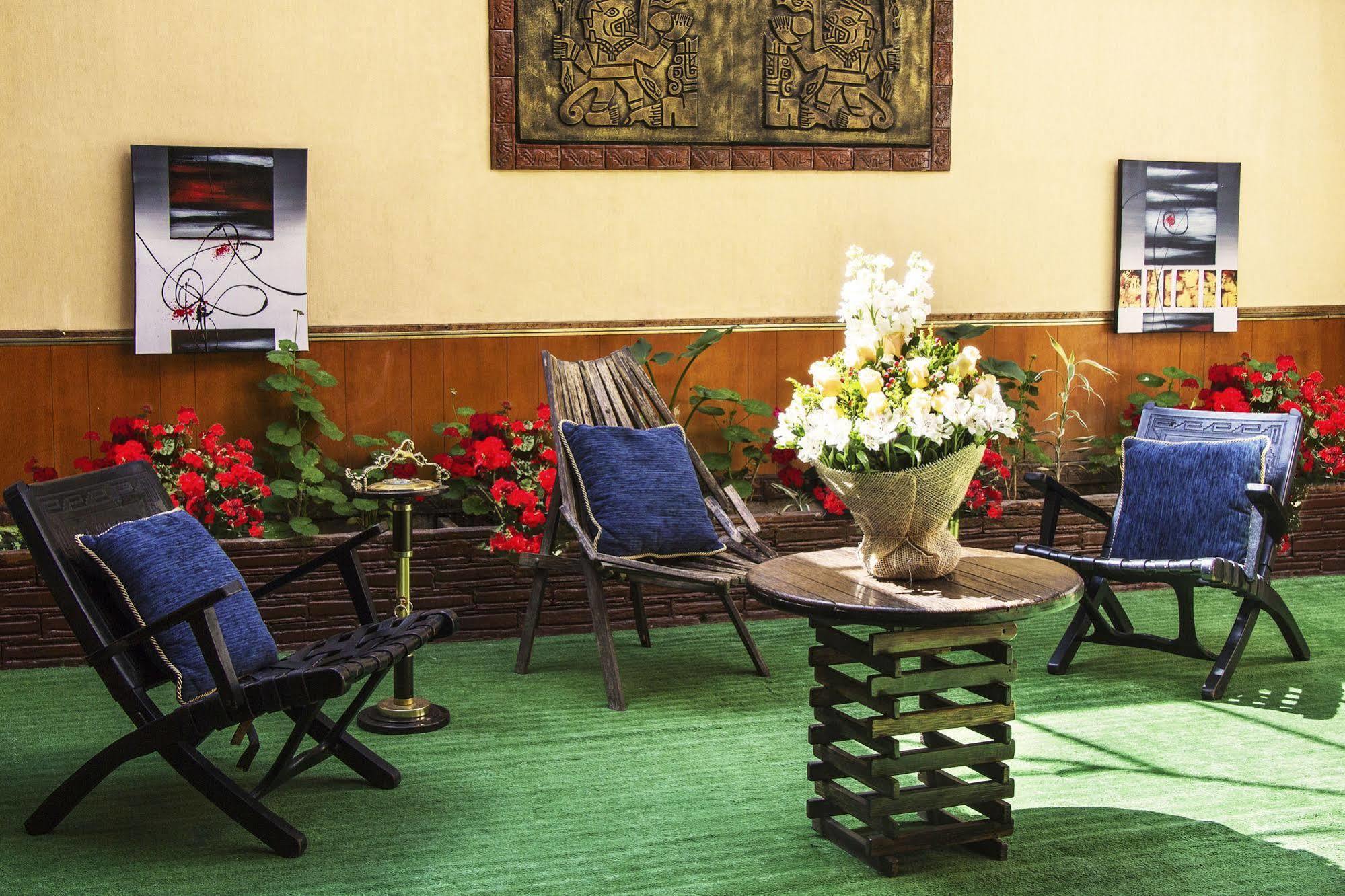 Hotel Inca Imperial Quito Buitenkant foto